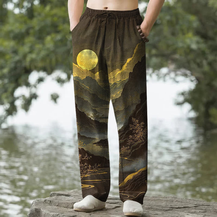 Buddha Stones Baumwollhose für Herren mit goldenem Bergmuster bei Sonnenaufgang, schmal zulaufender Schnitt und Taschen - Sattelbraun - US/ UK/AU50, EU60 (5XL) - image 4
