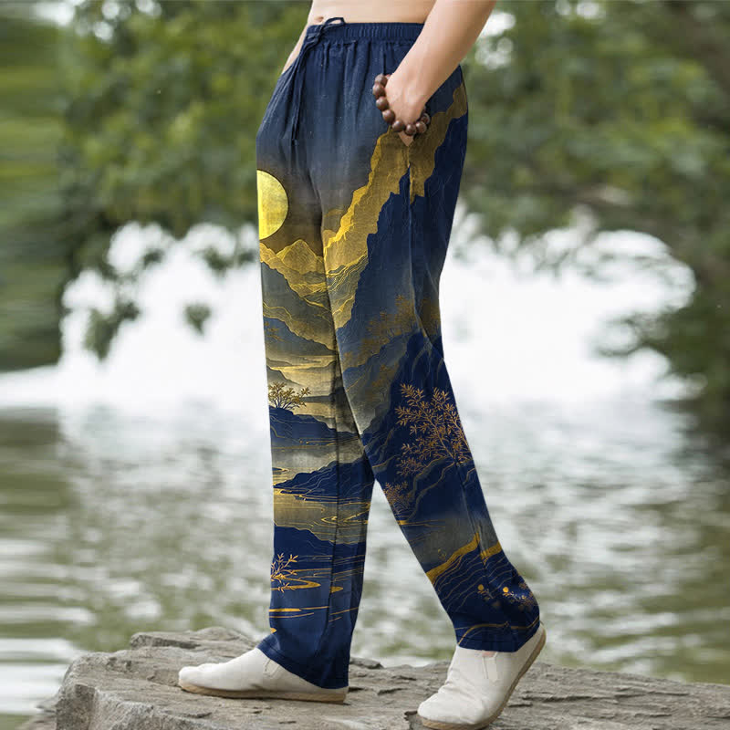 Buddha Stones Baumwollhose für Herren mit goldenem Bergmuster bei Sonnenaufgang, schmal zulaufender Schnitt und Taschen - image 7