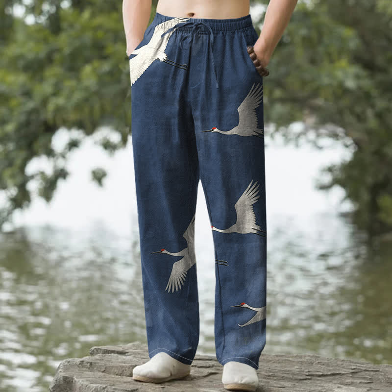 Buddha Stones Weiße, schmal zulaufende Herrenhose aus Baumwolle mit Kranichmuster und Taschen - Marine - US/ UK/AU50, EU60 (5XL) - image 6
