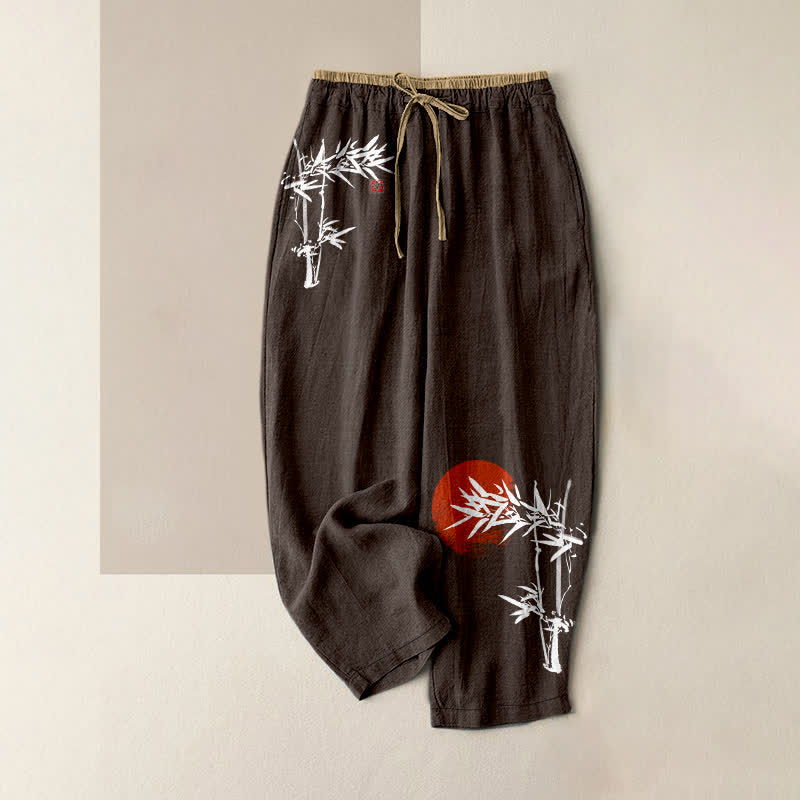 Buddha Stones Damenhose aus reiner Baumwolle mit rotem Sonnenmuster, elastischem Bund und Taschen, bedruckt mit Bambustinte. - Sattelbraun - US16, UK/AU20, EU48 (3XL) - image 5