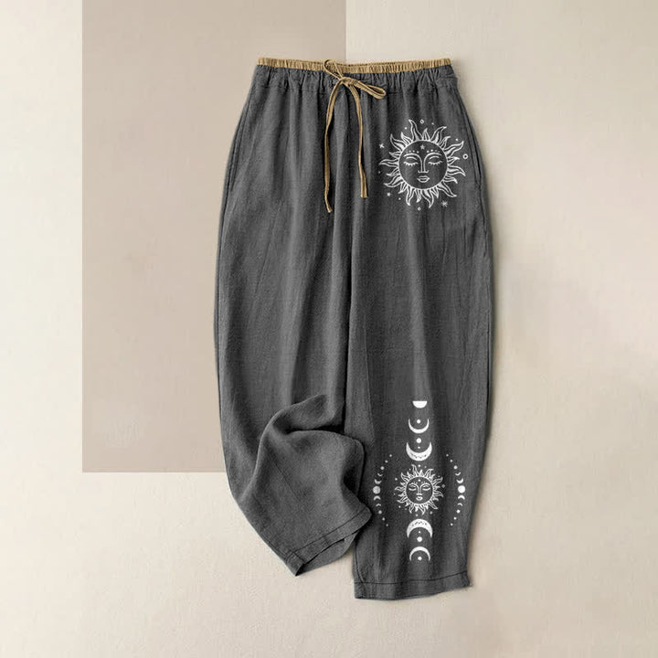 Buddha Stones Damenhose aus reiner Baumwolle mit himmlischem Sonne-, Mond- und Sternenmuster, elastischem Bund und Taschen - DimGray - US16, UK/AU20, EU48 (3XL) - image 4