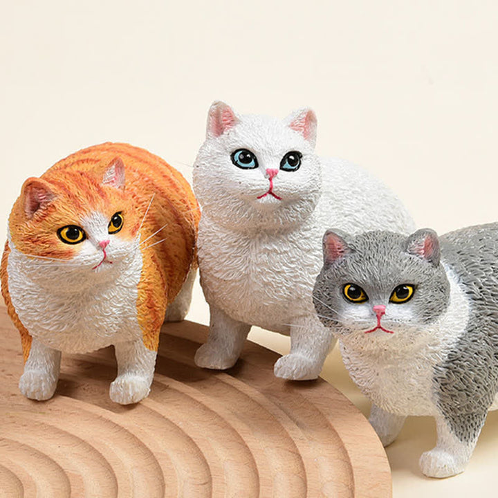 Buddha Stones Bemalte, kleine, mollige Katze aus Kunstharz – niedliche Tierdekoration - image 1
