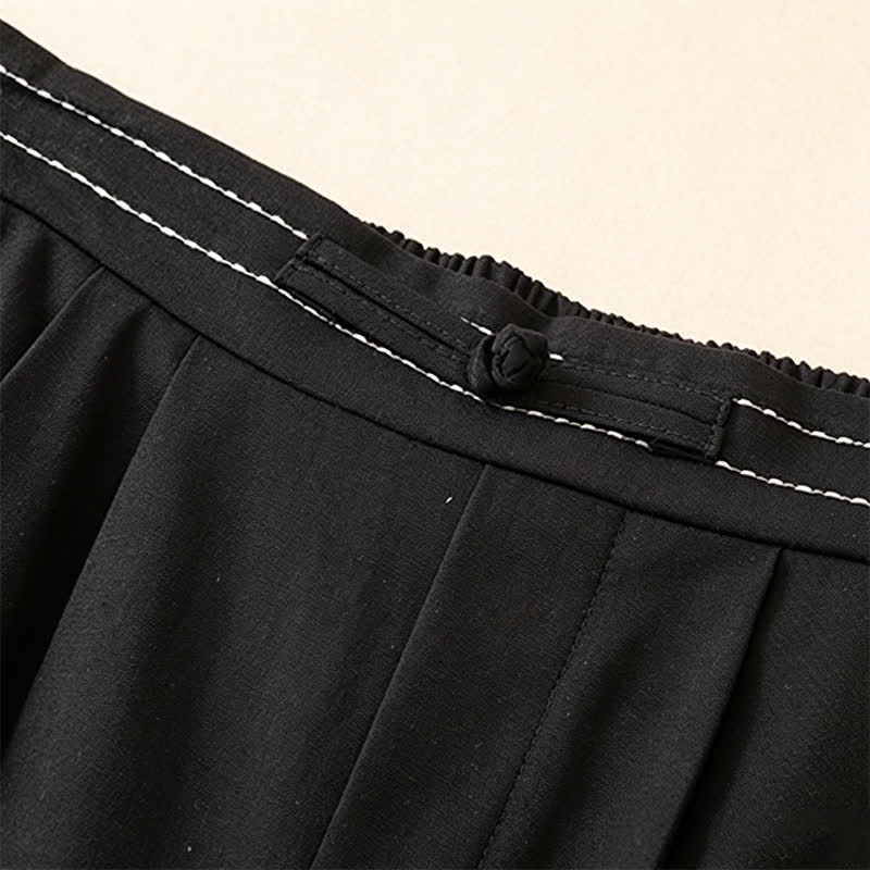 Buddha Stones Lässige, minimalistische Sommerhose aus Unifarben mit Knöchellänge, geradem Bein und Taschen, mit einem Froschknopf - image 6
