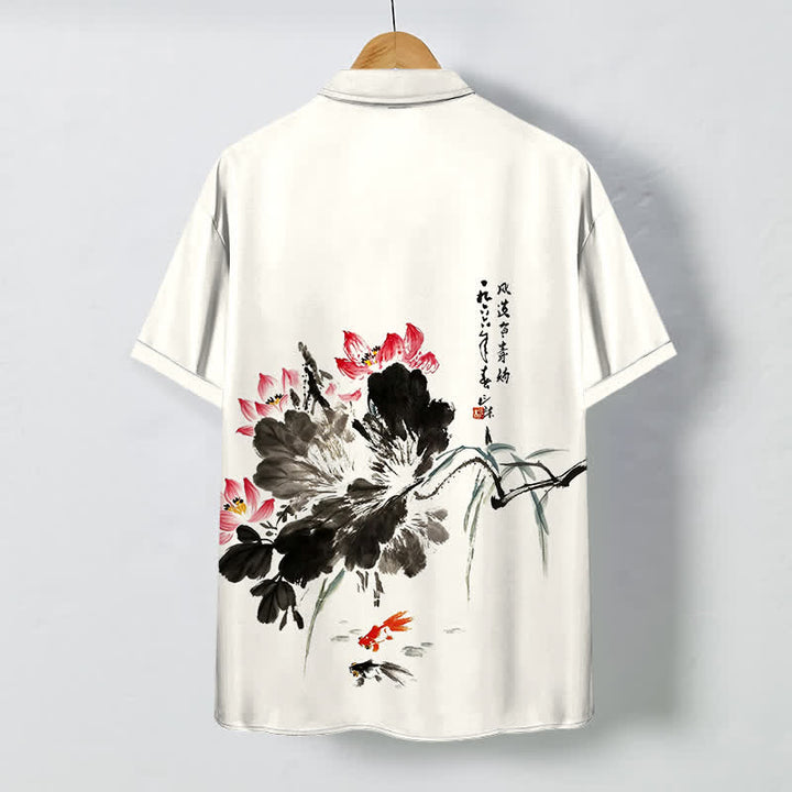 Buddha Stones Atmungsaktives Herren-Kurzarmhemd mit Knöpfen und Lotus-Koi-Fisch-Muster - image 1