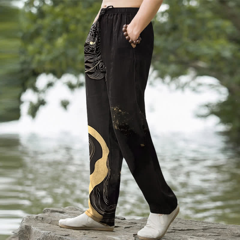 Buddha Stones Herren-Baumwollhose mit goldenem Drachenwellenmuster, schmal zulaufendem Schnitt und Taschen - image 1