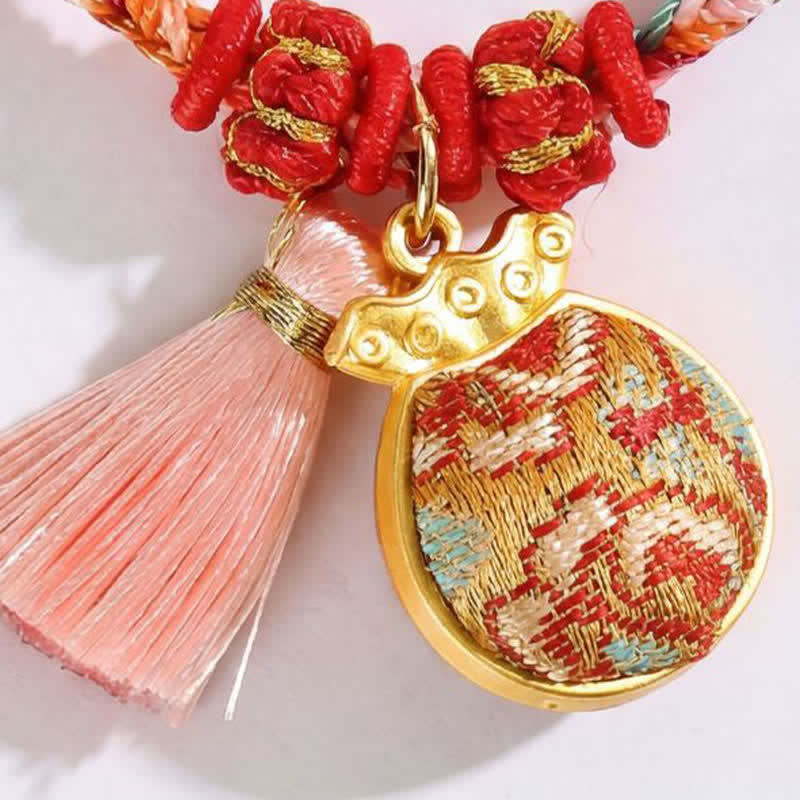 Buddha Stones Handgewebtes Armband mit fünffarbigem Apfel-Geldbeutel-Anhänger und chinesischem Schloss-Charm - image 19