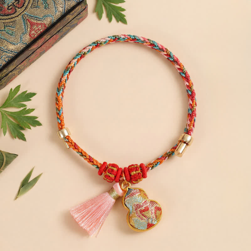 Buddha Stones Handgewebtes Armband mit fünffarbigem Apfel-Geldbeutel-Anhänger und chinesischem Schloss-Charm - Kürbis (gleicher Farbton – Muster variiert) - image 33