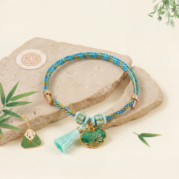 Buddha Stones Handgewebtes Armband aus fünffarbiger Kordel, Glücksgrün, Brokat, Zongzi-Apfel-Geldbeutel, chinesischem Schlossanhänger und Kürbis - Chinesischer Schlossanhänger (gleicher Farbton – Muster variiert) - image 7