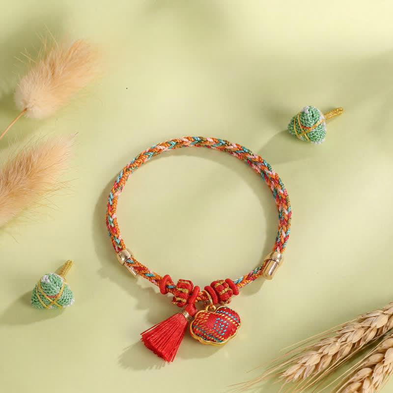 Buddha Stones Handgefertigtes Armband aus fünffarbiger Kordel mit Glücksbringer, rotem Brokat, chinesischem Schlossanhänger, Apfel-Geldbeutel, Kürbis-Zongzi-Motiv - image 3