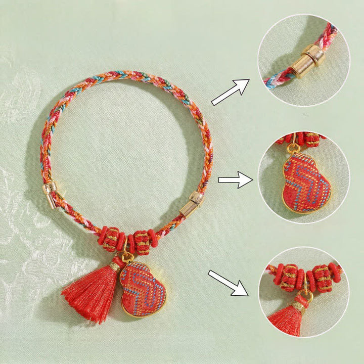 Buddha Stones Handgefertigtes Armband aus fünffarbiger Kordel mit Glücksbringer, rotem Brokat, chinesischem Schlossanhänger, Apfel-Geldbeutel, Kürbis-Zongzi-Motiv - image 13