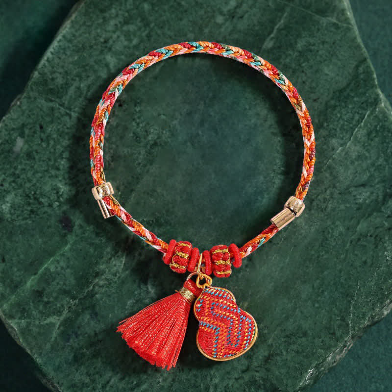 Buddha Stones Handgefertigtes Armband aus fünffarbiger Kordel mit Glücksbringer, rotem Brokat, chinesischem Schlossanhänger, Apfel-Geldbeutel, Kürbis-Zongzi-Motiv - image 15