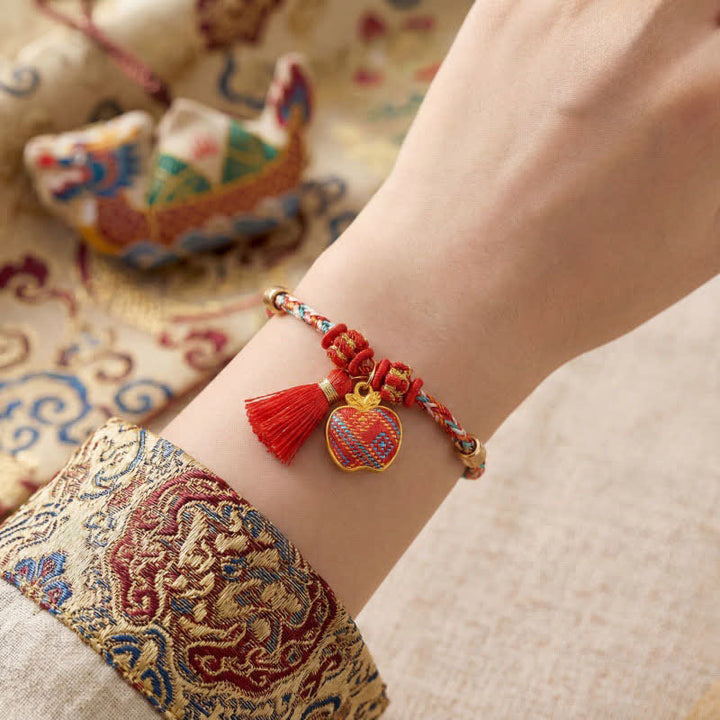 Buddha Stones Handgefertigtes Armband aus fünffarbiger Kordel mit Glücksbringer, rotem Brokat, chinesischem Schlossanhänger, Apfel-Geldbeutel, Kürbis-Zongzi-Motiv - image 27