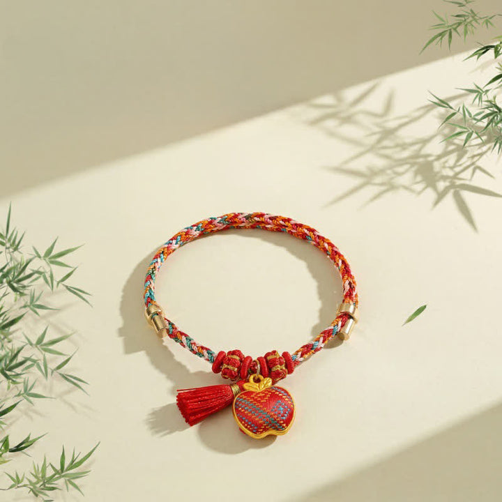 Buddha Stones Handgefertigtes Armband aus fünffarbiger Kordel mit Glücksbringer, rotem Brokat, chinesischem Schlossanhänger, Apfel-Geldbeutel, Kürbis-Zongzi-Motiv - image 29