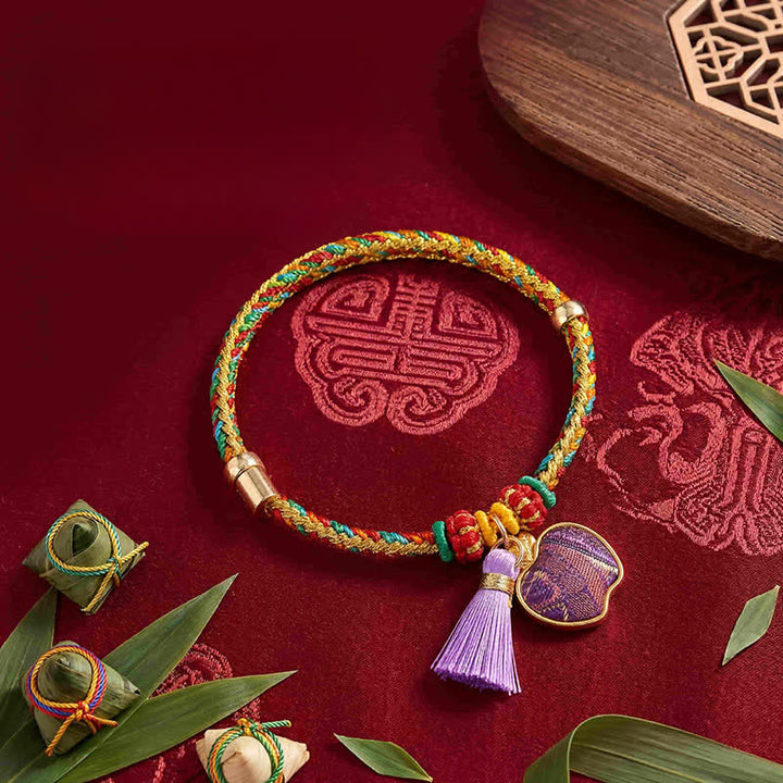 Buddha Stones Handgewebtes Armband mit fünffarbiger Kordel, Glückslila, Brokat, chinesischem Schloss-Anhänger, Apfel-Geldbeutel, Kürbis-Zongzi-Anhänger, verstellbar - Apfel (gleicher Farbton – Muster variiert) - image 18