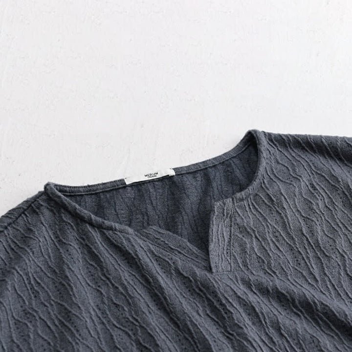Buddha Stones Lässiges, minimalistisches Kurzarm-T-Shirt für Herren mit V-Ausschnitt aus Sommer. - image 2