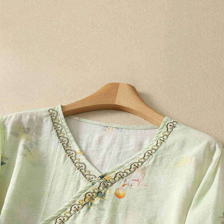 Buddha Stones Sommerliches Vintage-T-Shirt im Tang-Stil mit floraler Stickerei, V-Ausschnitt und Dreiviertelärmeln für Damen - image 11