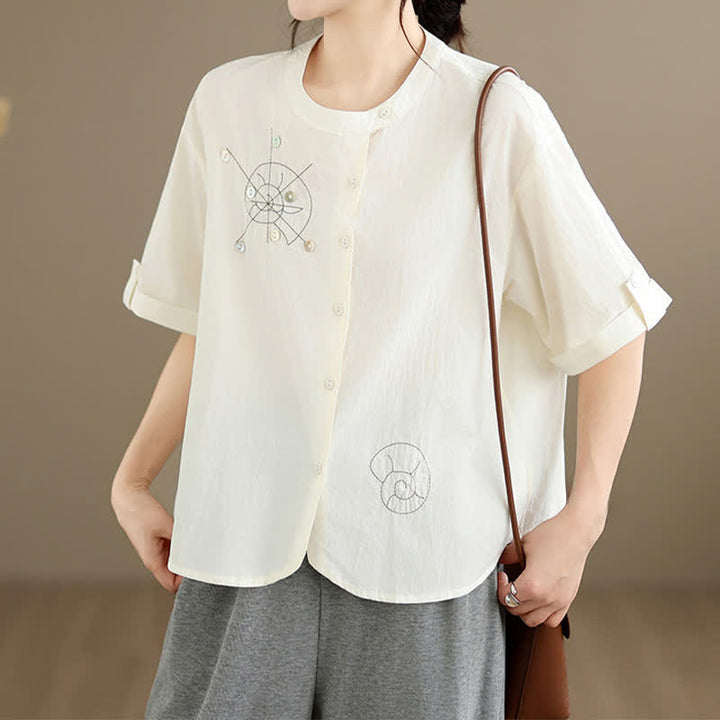 Buddha Stones Sommerliches, lässiges, minimalistisches Kurzarmhemd mit Schneckenstickerei, Knopfleiste und geometrischem Muster für Damen - image 17