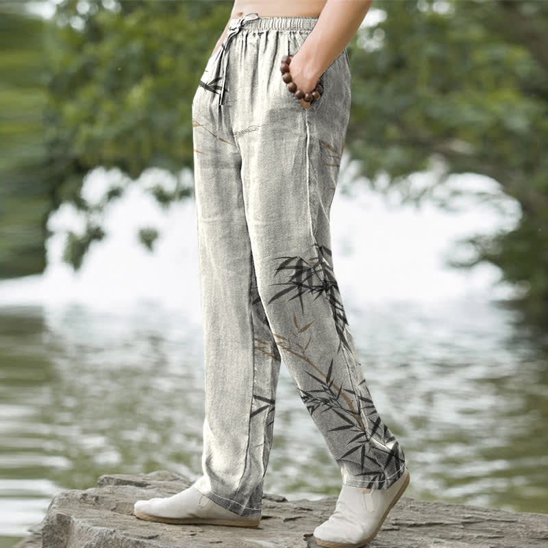 Buddha Stones Herrenhose mit schmal zulaufendem Schnitt und Taschen, bedruckt mit Baumwolltinte und Bambusmuster - image 1