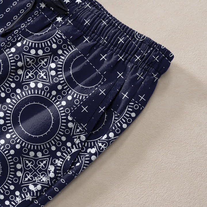 Buddha Stones Herrenhose aus Baumwolle mit böhmischem Bandana-Muster, schmal zulaufend und mit Taschen - image 2