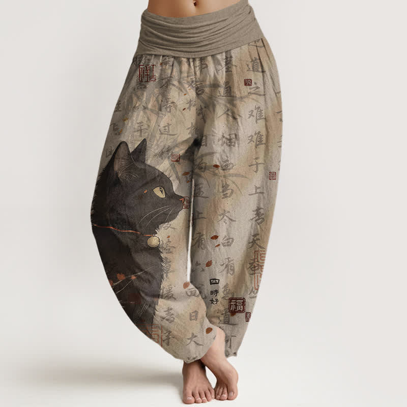 Buddha Stones Damen-Haremshose aus reiner Baumwolle mit schwarzem Katzen-Kalligrafiemuster und elastischem Bund - Bräunen - US16, UK/AU20, EU48 (3XL) - image 0
