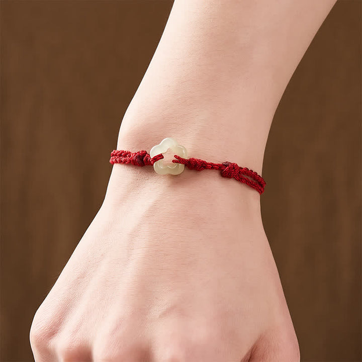 Buddha Stones Armband aus rotem Band mit Hetian-Jade-Anhänger (Pflaumenblüte) für Glück - image 3