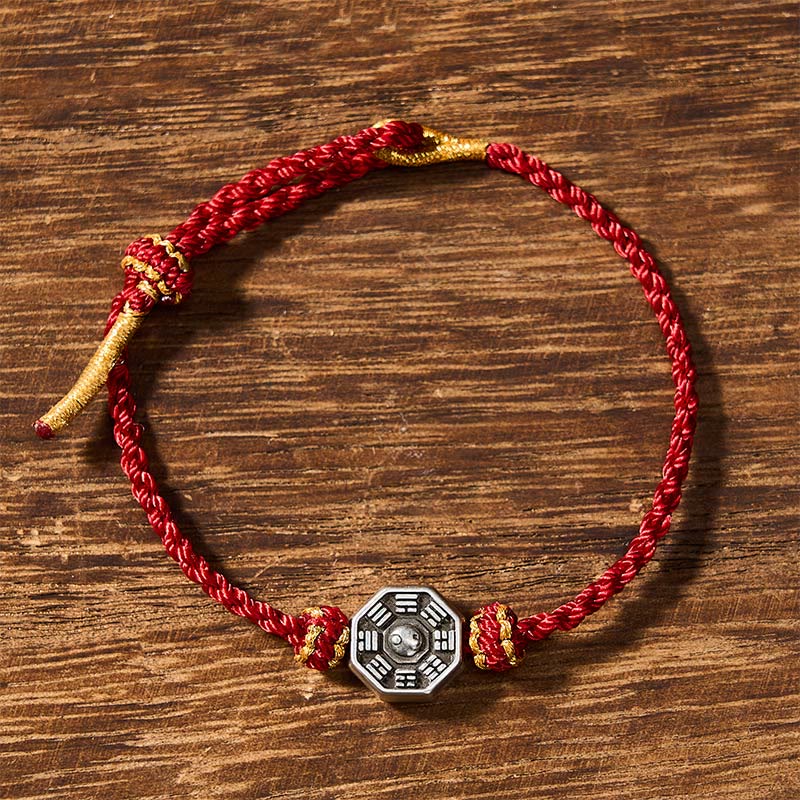 Buddha Stones Handgewebtes, verstellbares Armband aus roter Schnur mit Bagua-Schutzmotiv - image 1