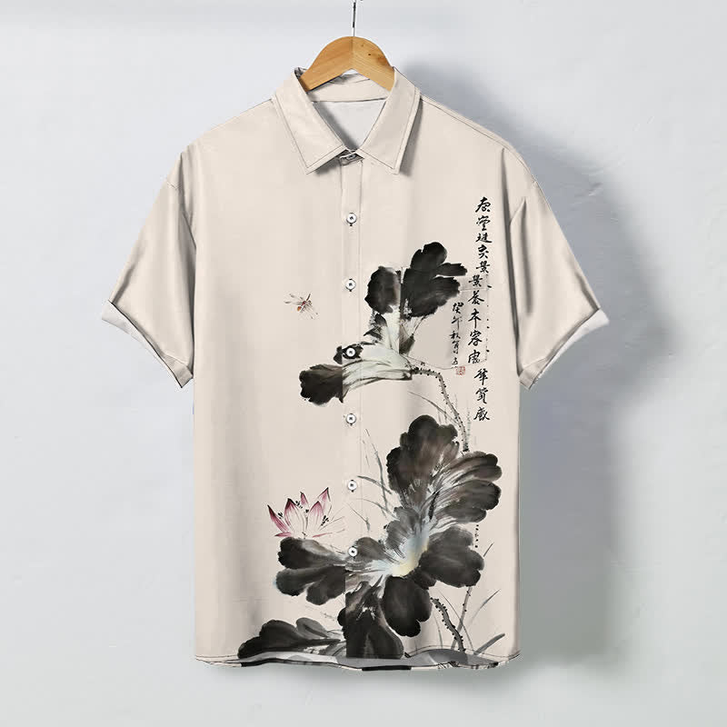 Buddha Stones Atmungsaktives Herren-Kurzarmhemd mit Knöpfen und floralem Kalligrafiemuster. - Beige - US/ UK/AU48, EU58 (4XL) - image 0