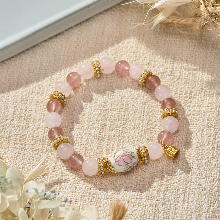 Buddha Stones Natürliche Erdbeerquarz-Rosenquarz-Keramik-Fassperle Lotus-Anhänger-Armband mit klaren runden Perlen - image 3