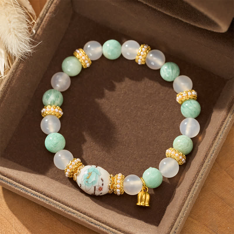 Buddha Stones Armband mit Anhänger aus weißer Achat-Amazonit-Keramikperle in Fassform und Blumenform, Armband mit runder Perle - image 1