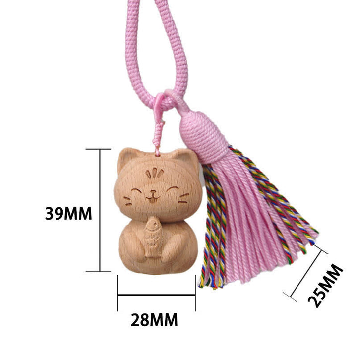 Buddha Stones Handgeschnitzte Schlüsselanhänger aus hellem Holz mit Glückskatzenquaste und Erdungsmotiv - Rosa Katze frisst Fisch - image 10