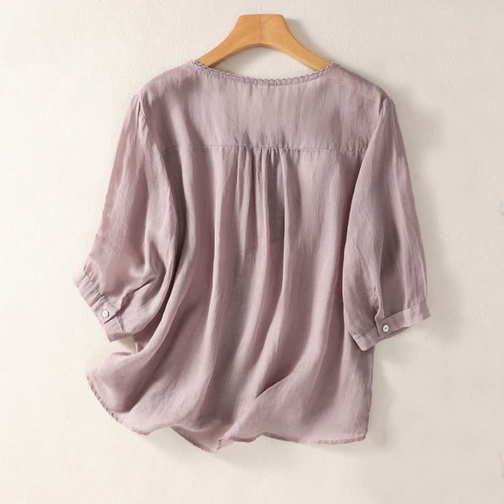 Lässiges Damen-T-Shirt mit Buddha Stones -Stickmuster, V-Ausschnitt und halben Ärmeln - image 1
