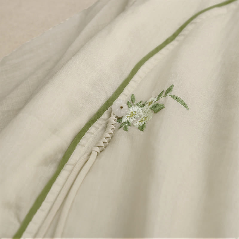 Damen-Shirt mit Buddha Stones, beigefarbenem Blumenmuster und grüner Blattstickerei, Rundhalsausschnitt und Dreiviertelärmeln - image 4