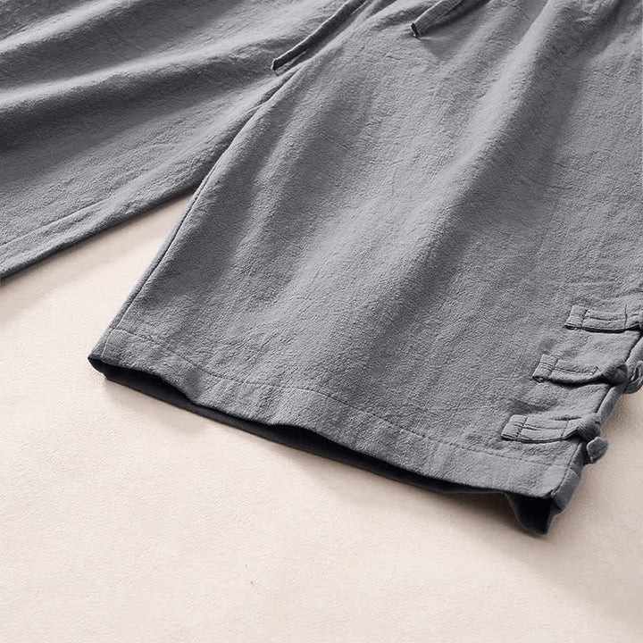 Buddha Stones Lässige, minimalistische Herrenshorts mit Kordelzug, dekorativen seitlichen Knöpfen und Taschen für den Sommer - image 5