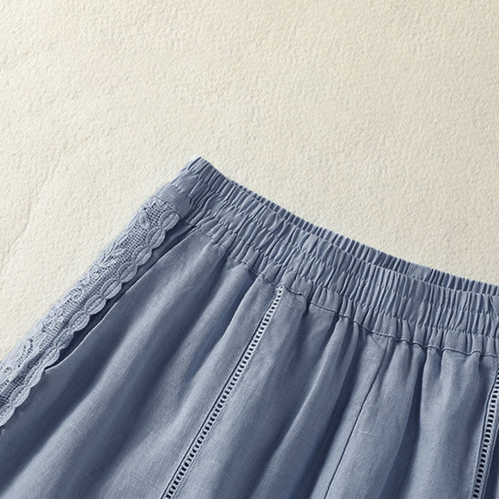 Buddha Stones Lässige, sommerliche Boho-Shorts für Damen mit einfarbiger, dekorativer Seitenspitze und Taschen - image 2