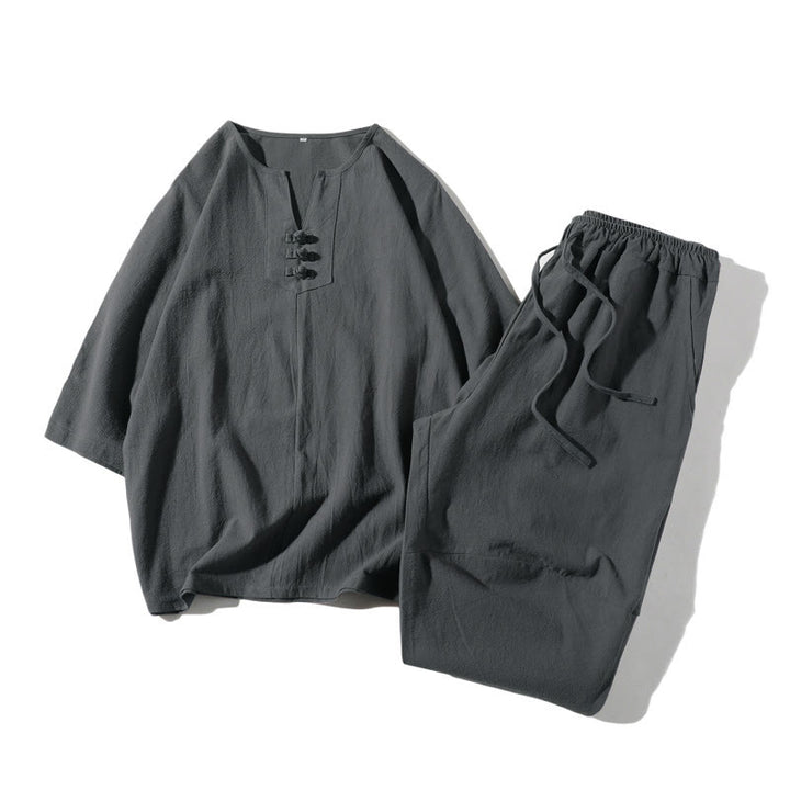 Buddha Stones ​​2-teiliges Set: Einfarbiges T-Shirt mit Kerbkragen und Shorts mit weitem Bein und Taschen – Meditationskleidung für Herren - Schiefergrau - US/ UK/AU46, EU56 (5XL) - image 0