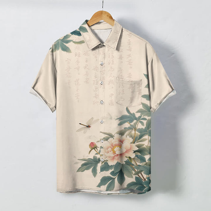 Buddha Stones Herren-Kurzarmhemd mit rosa Pfingstrosenblatt-Libellenmuster, Knöpfen, atmungsaktivem Material - Beige - US/ UK/AU48, EU58 (4XL) - image 0