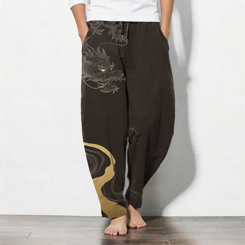 Buddha Stones Herrenhose aus reiner Baumwolle mit goldenem Drachen-, Wolken- und Wellenmuster, Kordelzug, schmal zulaufendem Schnitt und Taschen - Sattelbraun - US/ UK/AU50, EU60 (5XL) - image 11