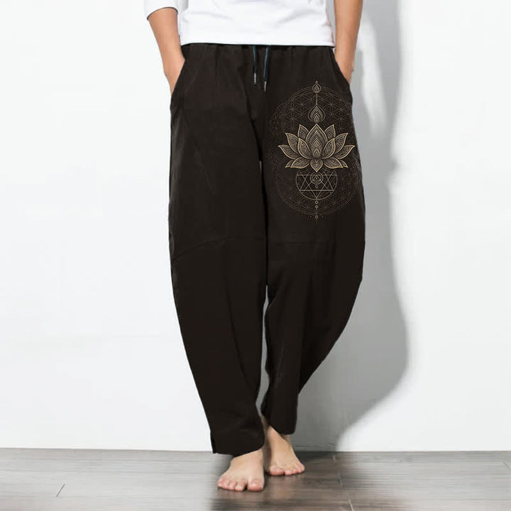 Buddha Stones Herrenhose aus reiner Baumwolle mit Lotus-Mandala-Muster, Kordelzug und Taschen - Schwarz - US/ UK/AU50, EU60 (5XL) - image 0