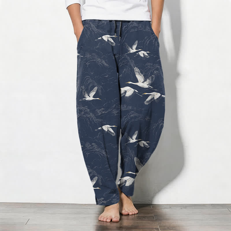 Buddha Stones Weiße Herrenhose aus reiner Baumwolle mit Kranich- und Kiefernmuster, Kordelzug, schmal zulaufender Schnitt und Taschen - Mitternachtsblau - US/ UK/AU50, EU60 (5XL) - image 0
