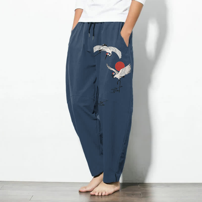 Buddha Stones Reine Baumwolle, Herrenhose mit Kranich- und Sonnenmuster, Kordelzug, schmal zulaufender Schnitt und Taschen - image 1