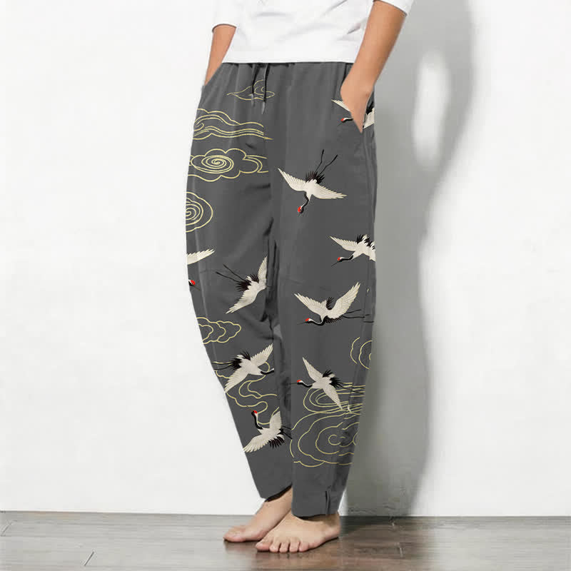 Buddha Stones Weiße Herrenhose aus reiner Baumwolle mit Kranich- und Wolkenmuster, Kordelzug, schmal zulaufendem Bein und Taschen - image 1