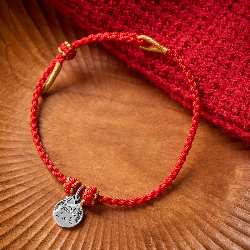 Buddha Stones Runder Anhänger aus 925er Sterlingsilber mit Kätzchen, das einen Fisch frisst, und passendes Armband aus geflochtenem Band (rot/schwarz) – ein Symbol für Wohlstand. - image 2