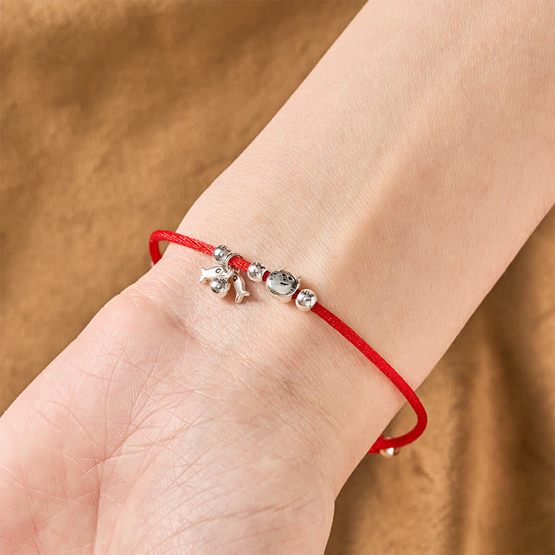 Buddha Stones Armband aus 925er Sterlingsilber mit niedlichem Welsmotiv und rotem Faden – ein Segenssymbol - image 4