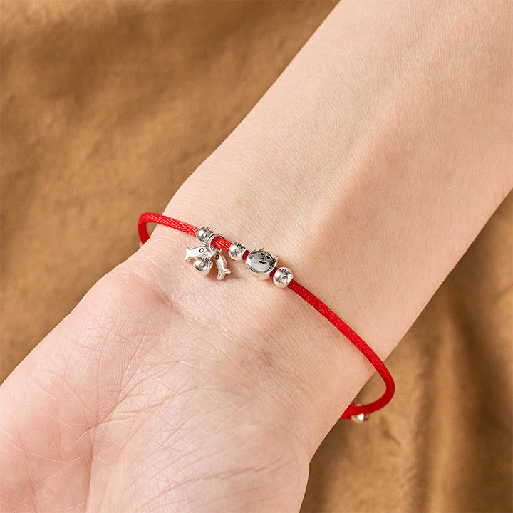 Buddha Stones Armband aus 925er Sterlingsilber mit niedlichem Welsmotiv und rotem Faden – ein Segenssymbol - image 4