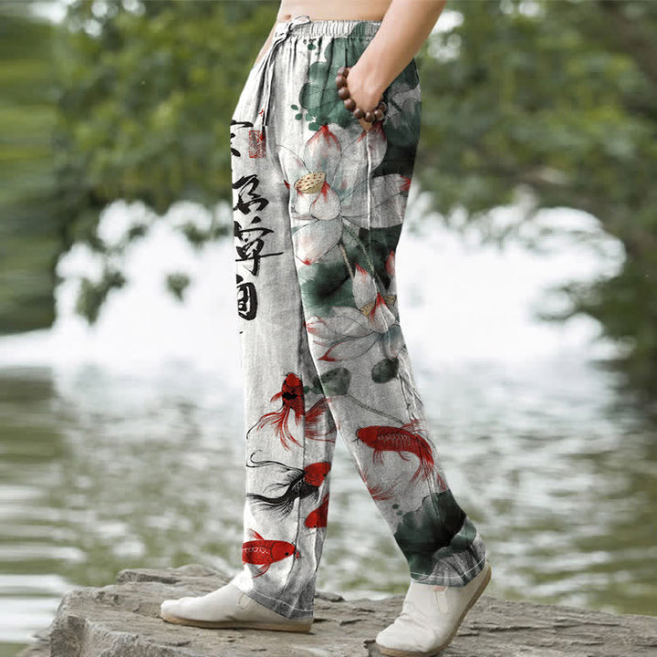 Buddha Stones Herrenhose aus Baumwolle mit Lotus-Koi-Fisch-Tintenwaschmuster, schmal zulaufend und mit Taschen - image 1