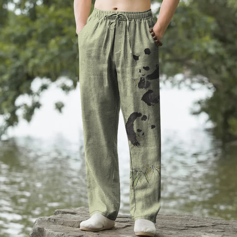 Buddha Stones Herrenhose mit schmal zulaufendem Schnitt und Taschen, bedruckt mit Panda- und Bambusmuster aus Baumwolle - Olivgrün - US/ UK/AU50, EU60 (5XL) - image 4