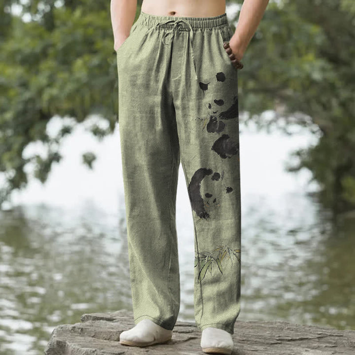 Buddha Stones Herrenhose mit schmal zulaufendem Schnitt und Taschen, bedruckt mit Panda- und Bambusmuster aus Baumwolle - Olivgrün - US/ UK/AU50, EU60 (5XL) - image 4