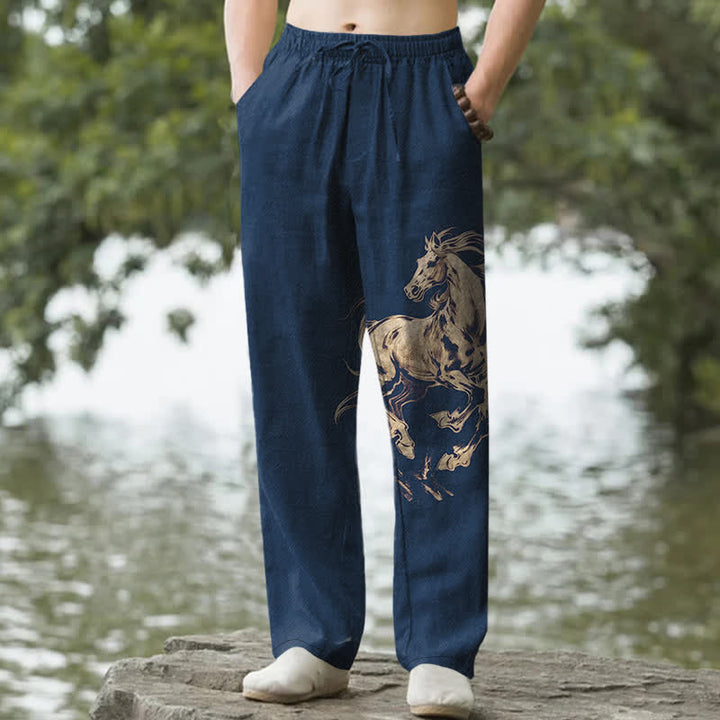Buddha Stones Herrenhose aus Baumwolle mit goldenem Muster eines galoppierenden Pferdes, schmal zulaufend und mit Taschen - Marine - US/ UK/AU50, EU60 (5XL) - image 0