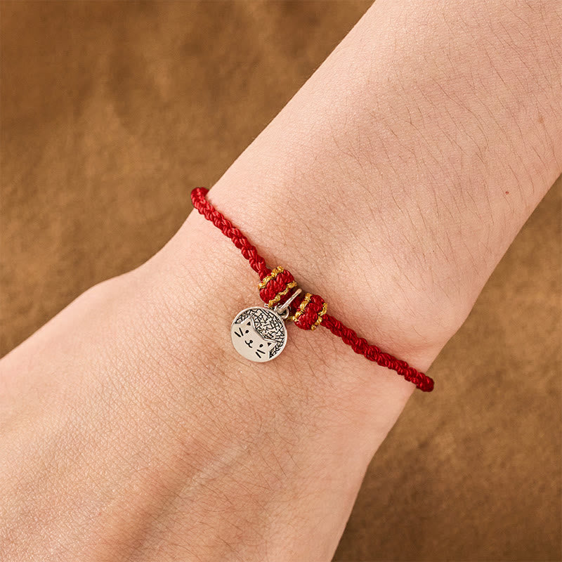Buddha Stones Runder Anhänger aus 925er Sterlingsilber mit Kätzchen, das einen Fisch frisst, und passendes Armband aus geflochtenem Band (rot/schwarz) – ein Symbol für Wohlstand. - image 12