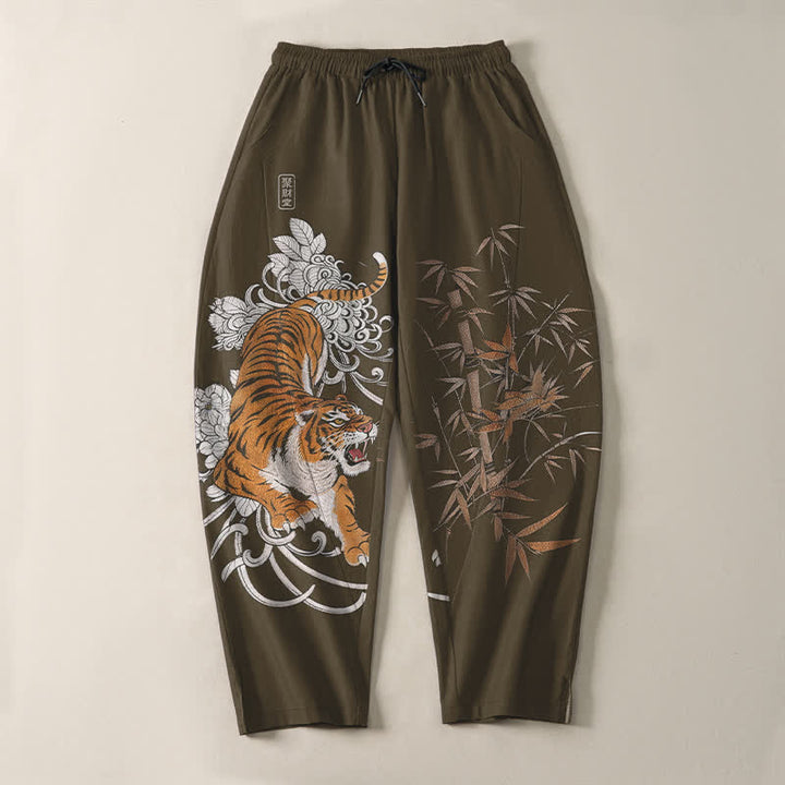 Buddha Stones Reine Baumwolle, Herrenhose mit Kordelzug, schmal zulaufendem Schnitt und Taschen, Muster „Brüllender Tiger“, Bambusmotiv, Tigermotiv, Kordelzug - image 2